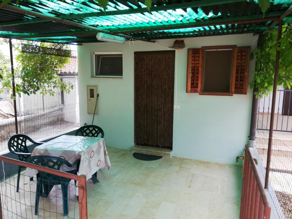 Apartments Ana Pogana Punta Kriza Exterior photo