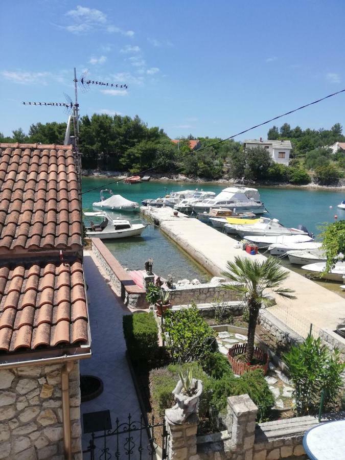 Apartments Ana Pogana Punta Kriza Exterior photo